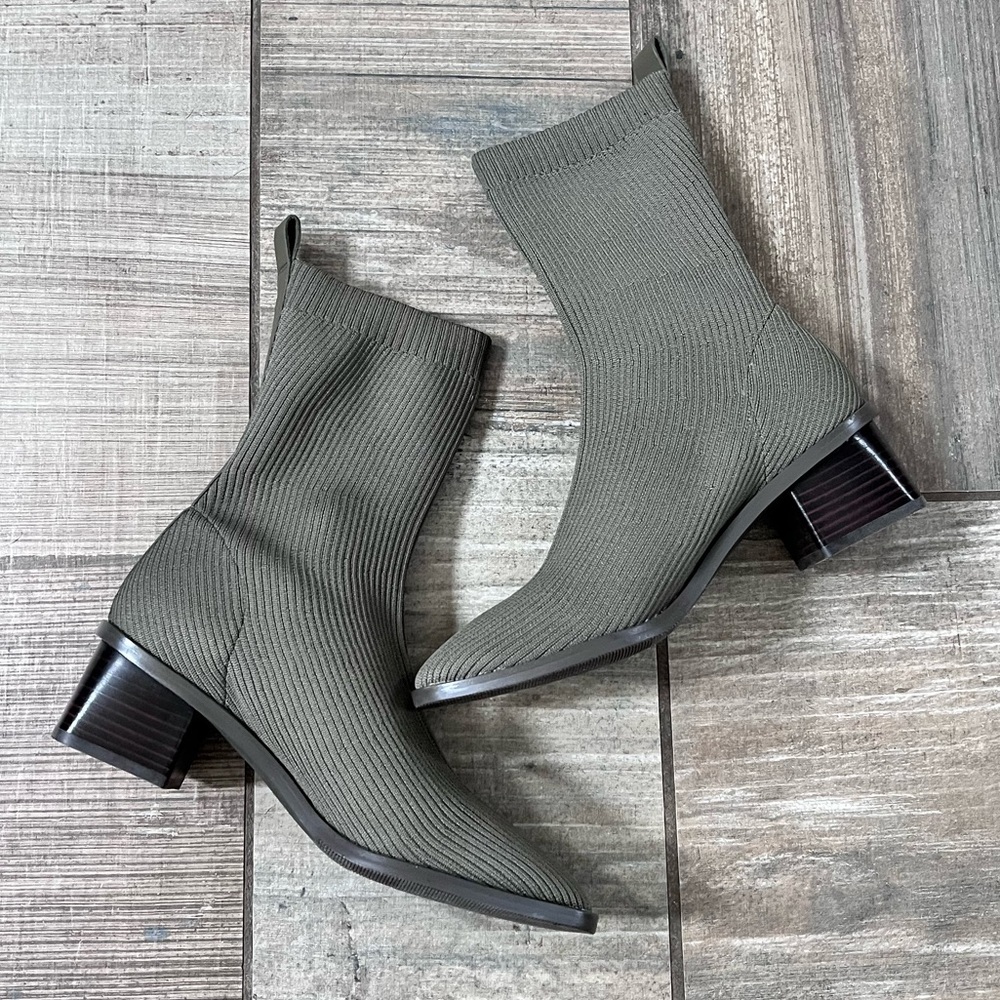 Everlane Olive Ankle Boots - Picture 8 of 13